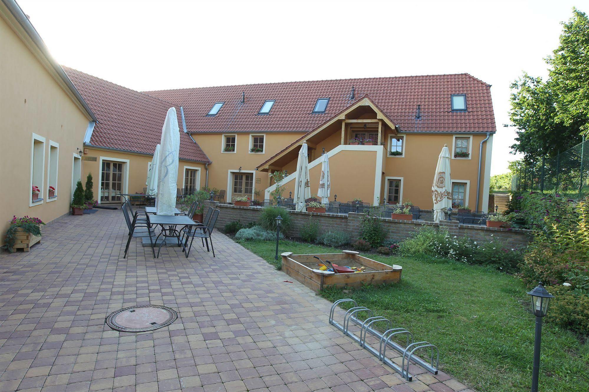 Hotel Pavlov Esterno foto